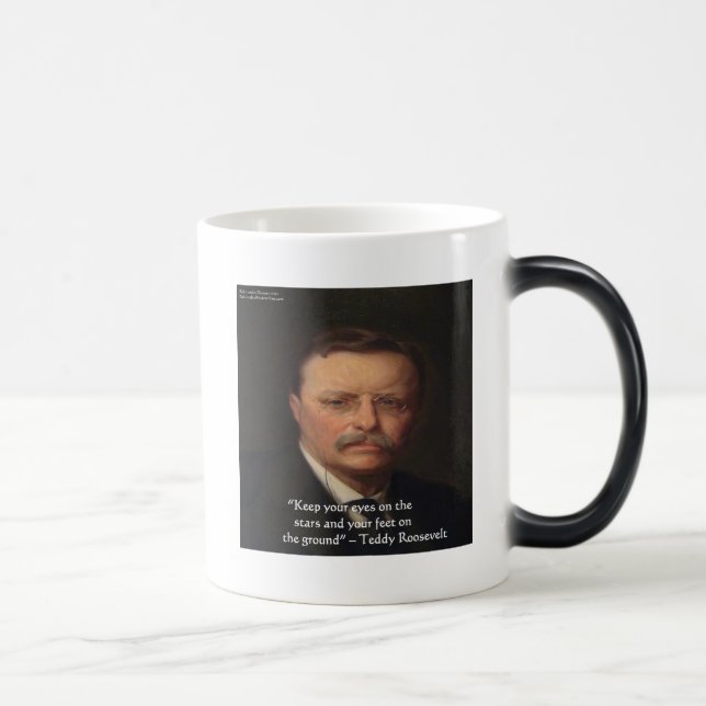 Teddy Roosevelt "Feet on Ground" Wisdom Quote Gift Magisk Mugg (Höger)