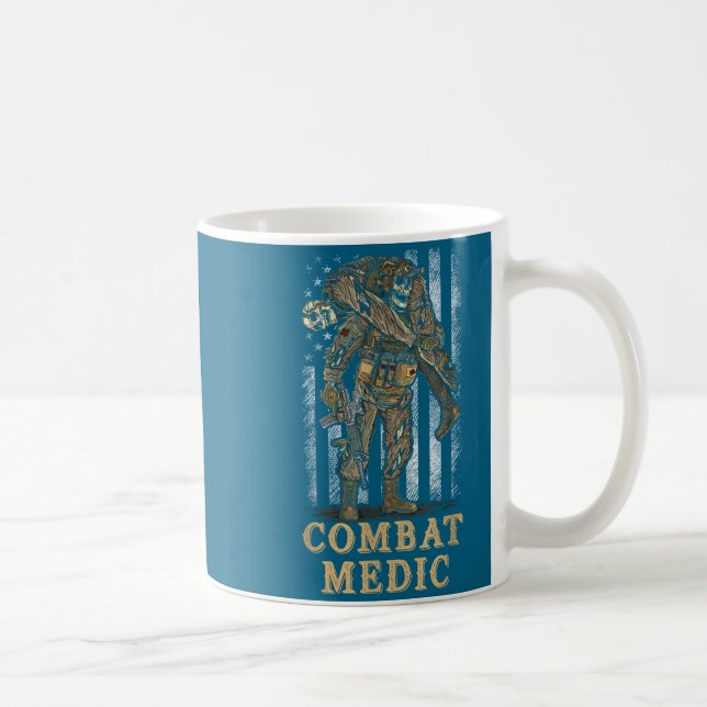 Tee Shirt Stridsmedicinsk 68w Veteran Doc Kaffemugg (Höger)