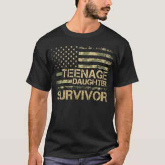 Teenage DaughSurvivor Fars dag Camo T Shirt