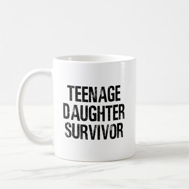 Teenage DaughSurvivor Funny Vintage Kaffemugg (Vänster)