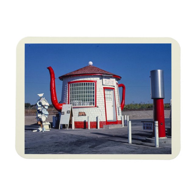 Tekanna Dome gas station, Zillah, Washington Retro Magnet (Horisontell)