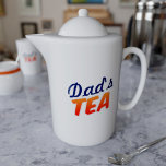 Tekanna för tea Drinking Pappa Namn Personlig<br><div class="desc">Är ditt Pappa kärlek-te? Tycker han om att det brast på sitt eget speciella sätt? Ge honom den här tekannan bara till honom. Lätt att det redan har namn på det</div>