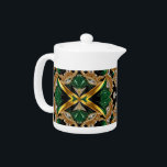 Tekanna med Jamaican Färg Design<br><div class="desc">Lägg till en liten bit Jamaican-pride till din tetid med en tekanna med Jamaican färg, designad med en modern 3D-liknande porslinseffekt och smyckesinspirerade detaljer! Den här fantastiska tekannan visar den pulserande svarta, grönt och guld i Jamaicas flagga i en contemporary som är upphöjd med en 3D-liknande porslin avslutar och smyckesinspirerad...</div>