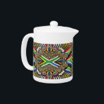 Tekanna med sydafrikanska Färg design<br><div class="desc">Lägg till ett sydafrikanskt pride stänk i din tetid med vår exklusiv tekanna som har en modern abstrakt utformning i syd-Afrikans pulserande färg! Denna tekanna är utformad med omsorg och kombinerar funktionell design med ett djärvt påstående av kulturarvet. Abstrakten mönster i syd-Afrikans ikoniska färg gör denna tekanna till ett unikt...</div>