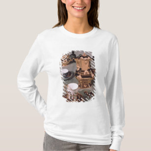 Tekanna, sockerbunke, chokladkruka och mugg t shirt