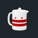 Tekannan Washington DC Flagga<br><div class="desc">Craft din teupplevelse med den distinkta tekannan med flagga Washington, D.C.! Den här tekannan är mer än bara ett fartyg. Det är en firande av Washington, D.C. unika identitet. Konstruktionen visar stolt Washingtons koniska flagga, D.C., med tre röda stjärnor över två vågrät rött pub på ett vitt fält, som symboliserar...</div>
