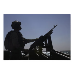 Tekniker som bemannar en maskingevär M240 i Irak Fototryck