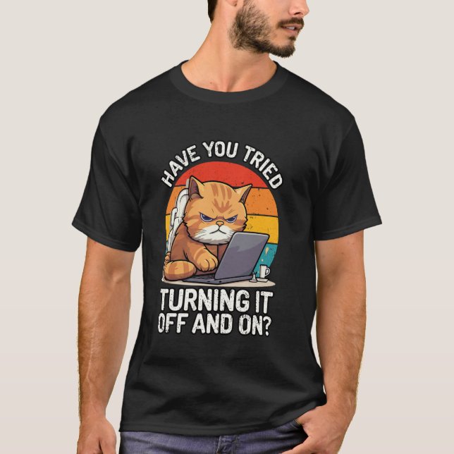Teknisk IT-stöd Humor Katt Killar Tech Ingenjör  T Shirt (Framsida)