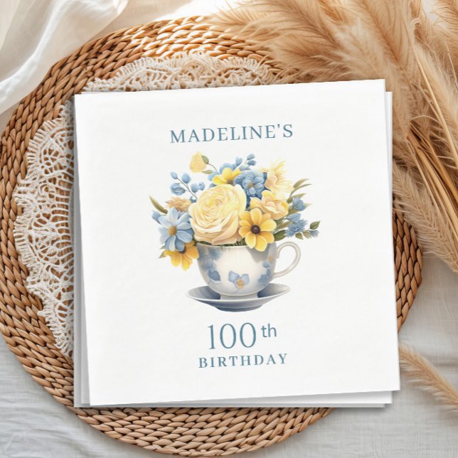 Tekoppar Gula Blå Blommor 100-årsdag Pappersservett (Blue teacups with yellow floral birthday party paper napkins, customizable with your text)