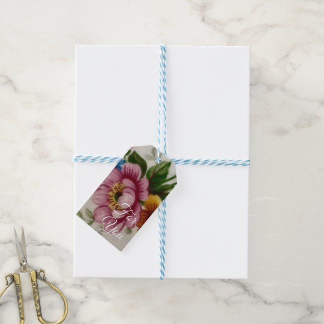 Tekoppsblomsterbukett  presentetikett (Med Snöre)