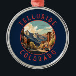 Telluride Colorado Retro Distress Circle Julgransprydnad Metall<br><div class="desc">Telluride-reflektorns rörelsemönster i ett emblem stil. Telluride,  en före detta Victoriansk gruvstad i Colorados Rocky mountains,  är inlagd i en ask canyon mitt bland skogstoppar på basen av en populär skidanläggning.</div>
