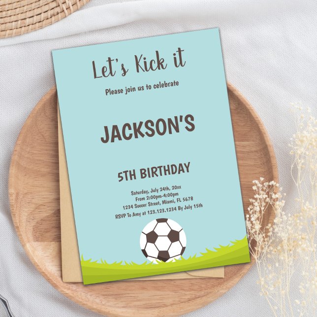 Tema för den realistiska Grönten Fält Party Inbjudningar (Grass Soccer Birthday Invitations)