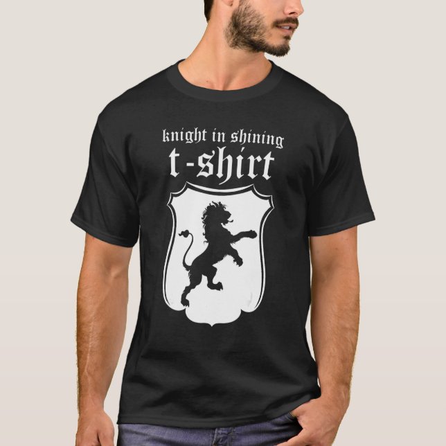 Tempelriddare  Medeltida Fantasy  Riddare I Lysand T Shirt (Framsida)