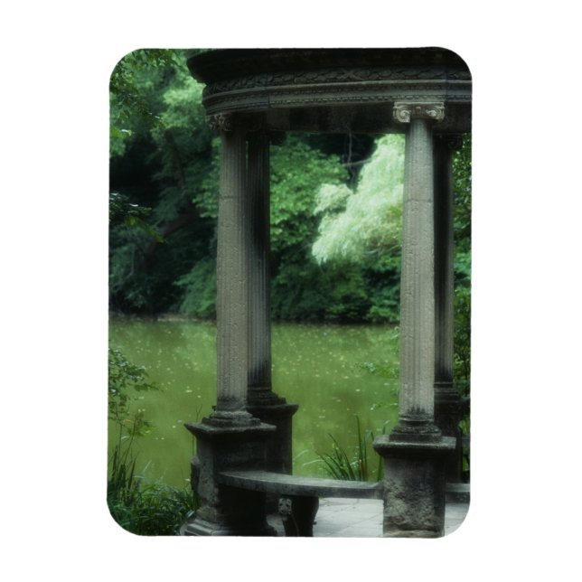 Temple från Kärlek vid Old Westbury Gardens Magnet (Vertikal)