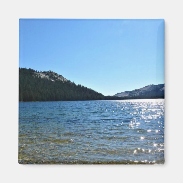 Tenaya Sjö, Tuolumne Meadows, Yosemite, CA Magnet (Framsidan)