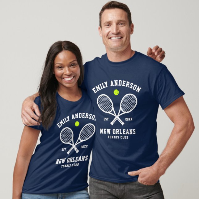 Tennis Anpassningsbar Klubb Namn Boll Racket T Shirt (Skapare uppladdad)