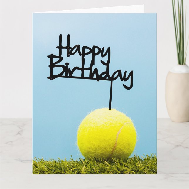Tennis boll med Grattis på födelsedagen-tecken på  Kort (Framsida)