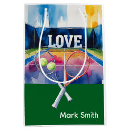 Tennis boll och racketar vid domstol med kärlek