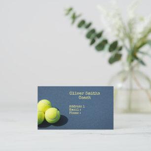 Tennis bollar är på väg mot domstolsbakgrunden visitkort
