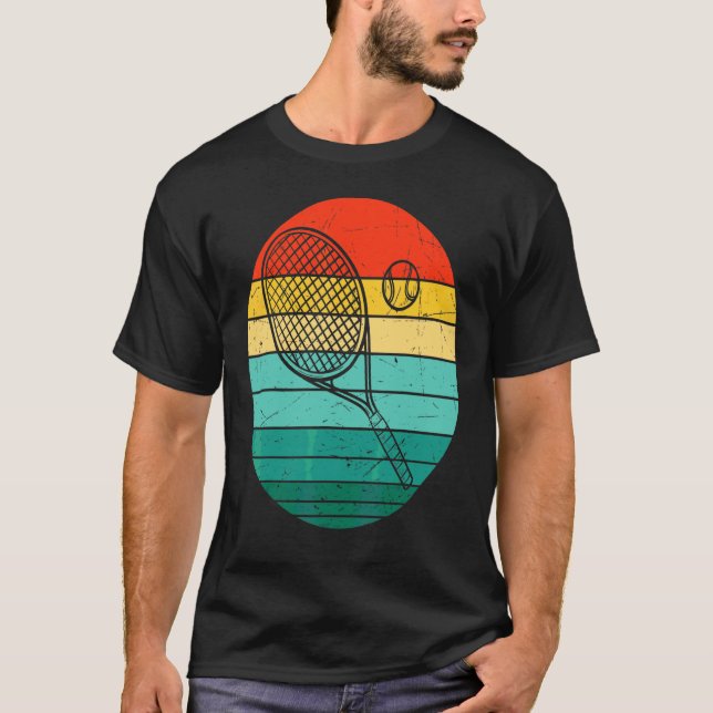 Tennis Player Retro Sunset Tennis Racquet & Ball C T Shirt (Framsida)