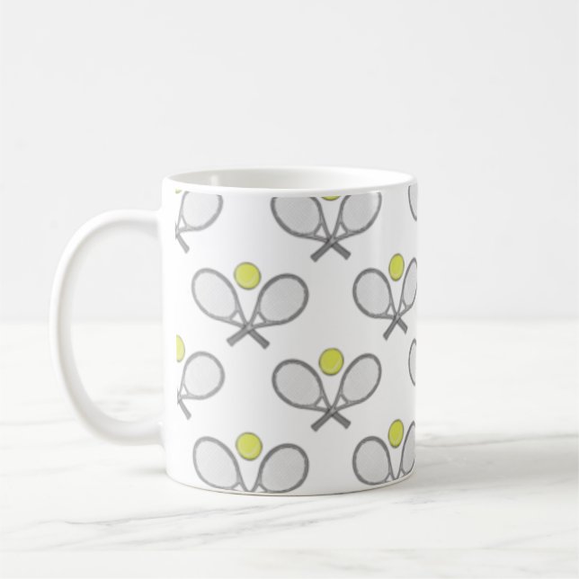 Tennis Sömlöst Mönster - Rackett och Boll på Vitt Kaffemugg (Vänster)