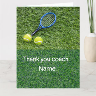 Tennis Tack för din träning med racket på grönten Kort