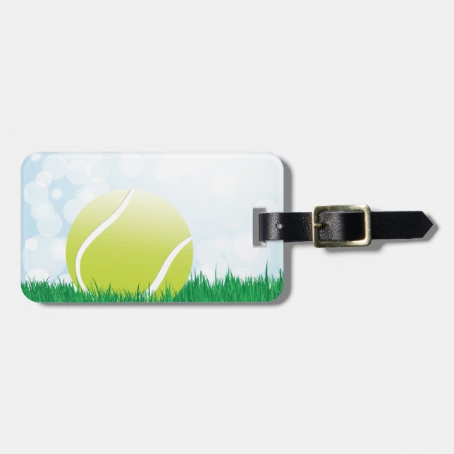 tennisboll på gräs bagagebricka (Horisontell Framsida)