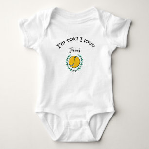 Tennispresenter för Baby Shower för tennisspelande T Shirt