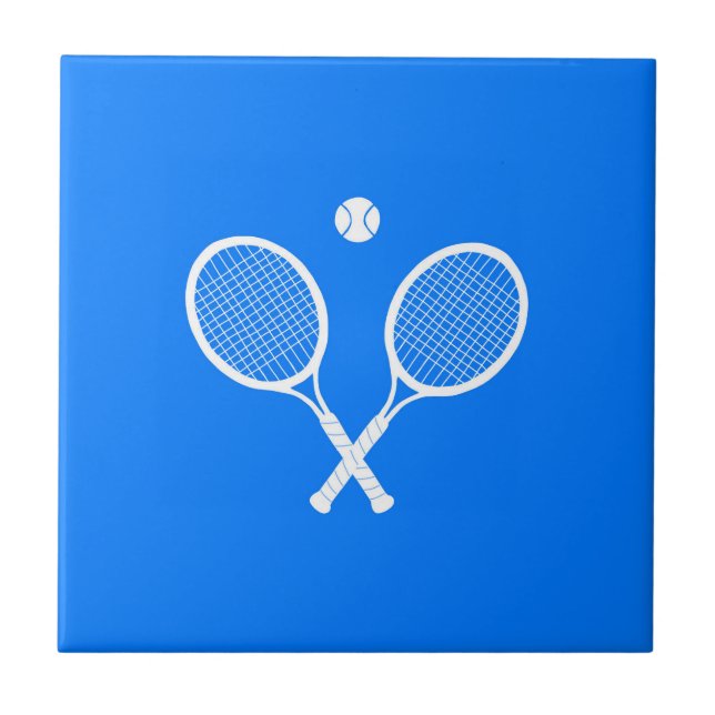 Tennisracketar med Boll på blå bakgrund Kakelplatta (Framsidan)