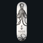 Tentacles | Tema för bläckfisk Mini Skateboard Bräda 18,5 Cm<br><div class="desc">Ett unikt svart- och vitt djuphavstäckande bläckfiskobjekt som är skräddarsytt för den person som kärlekar stranden. Det har ditt namn i mitten med ett ankare i vintage stil under det. Omkring detta är bläckfisktentakler som betecknar djupet på havet.</div>