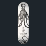 Tentacles | Tema för bläckfisk Mini Skateboard Bräda 18,5 Cm<br><div class="desc">Ett unikt svart- och vitt djuphavstäckande bläckfiskobjekt som är skräddarsytt för den person som kärlekar stranden. Det har ditt namn i mitten med ett ankare i vintage stil under det. Omkring detta är bläckfisktentakler som betecknar djupet på havet.</div>