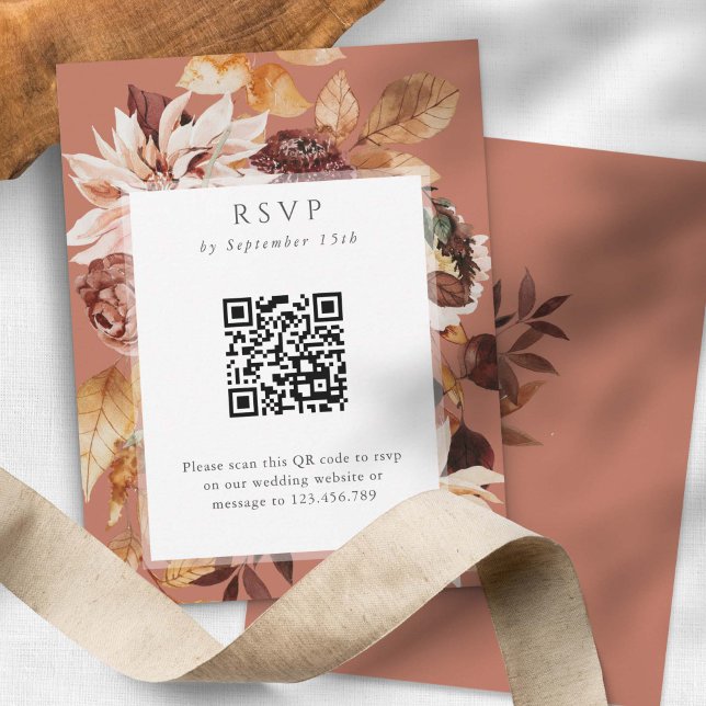 Terracotta Autumn Elegance, Fall Wedding QR-kod (Modern Autumn Elegance, QR code fall wedding rsvp cards in terracotta.)