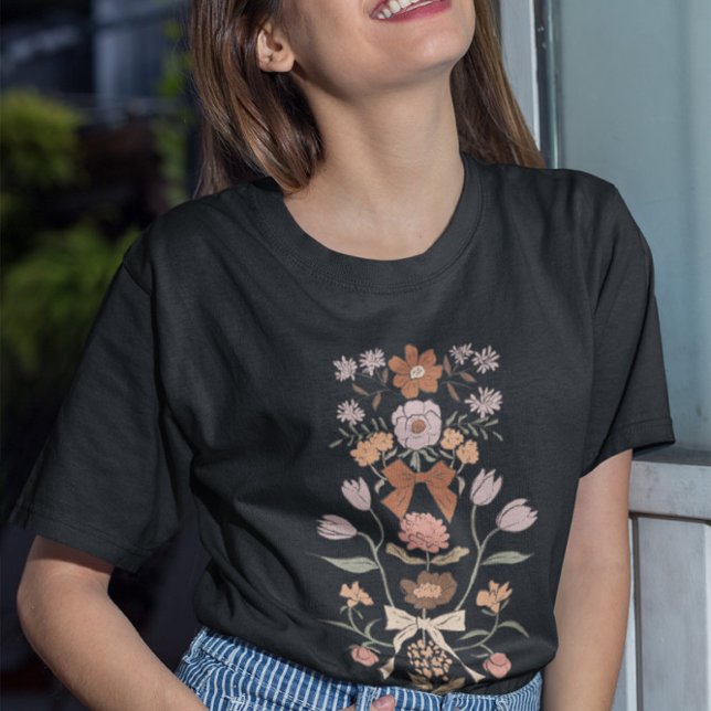 Terracotta Bows and Flowers T Shirt (Skapare uppladdad)