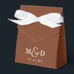 Terracotta Classic Modern Monogram Bröllop Presentaskar<br><div class="desc">Terracotta Classic Modern Monogram bröllopsfavoritboxar</div>