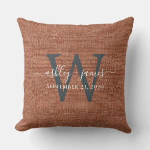 TerraCotta Linen Monogram Bröllop Keepsaké Kudde