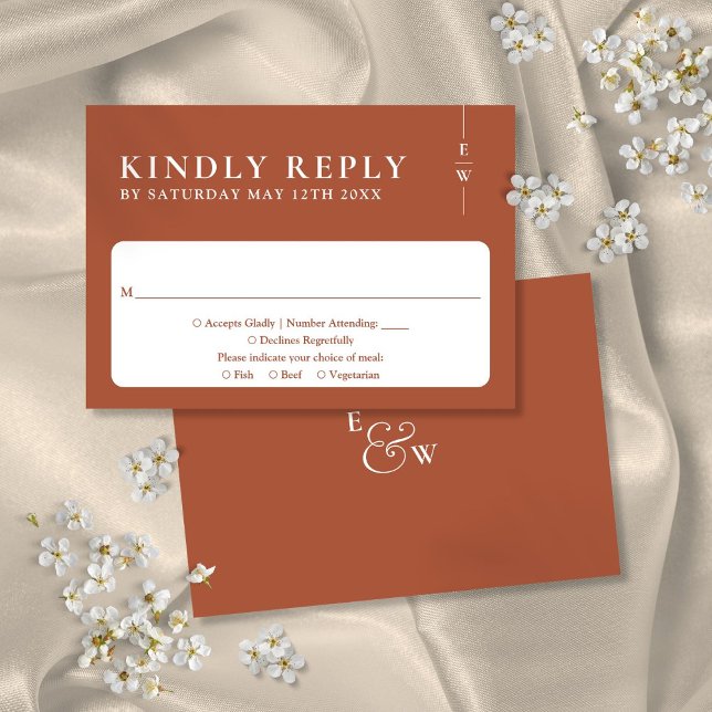 Terracotta Modern Minimalist Monogram Bröllop OSA Kort (Terracotta Modern Minimalist Monogram Wedding RSVP Card)