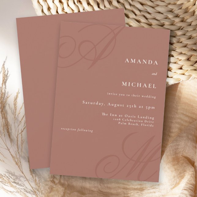 Terracotta Simple Elegant Monogram Bröllop Inbjudningar (Simple elegant fall wedding invitation with calligraphy monogram initials of the bride and groom.
)