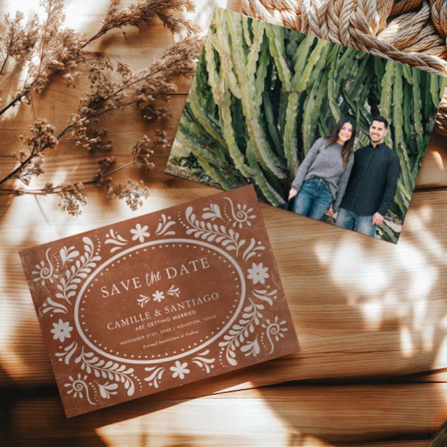 Terracotta Talavera Photo Spara datumet (Terracotta Rustic Papel Picado Save the Date with Photo)