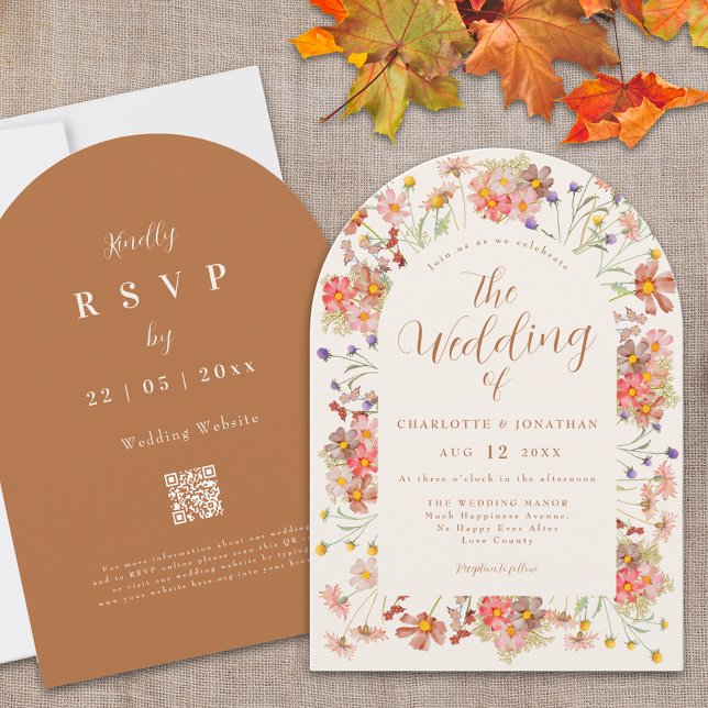 Terrakotta Boho Blommig Höstbröllop Inbjudningar (Boho fall floral arch qr code Wedding invitation Watercolor wildflowers elegant script terracotta)