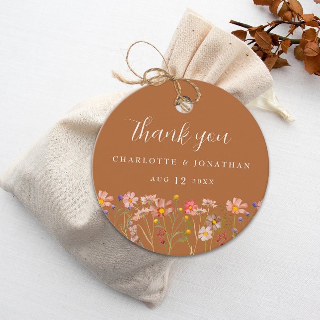 Terrakotta Boho Blommig Höstbröllop Tack Gåvor Etiketter (Terracotta boho fall rustic floral Wedding thank you favor tag watercolor wildflowers elegant script)