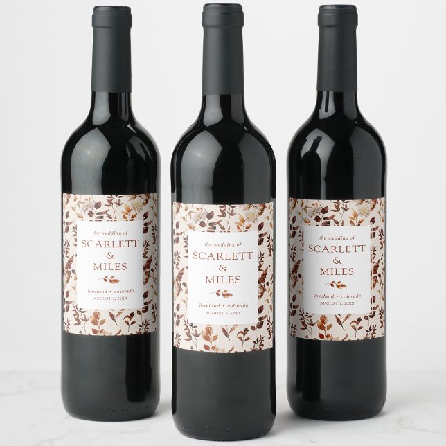 Terrakotta Bröllopspresent med Taupe Höstblad Vinflaska Etikett (Taupe Fall Terracotta Foliage Wedding Favor Wine Label by Painted Paperie
)