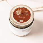 Terrakotta Höst Tack Sticker Runt Klistermärke<br><div class="desc">Terrakotta Höst Tack Sticker. Försegla din tacksamhet med en vacker designad tack-sticker med varma koppartoner och handmålade vattenfargelement som terrakotta, bruna apelsinblad, beige och krämfärgade dahlior och kopparröda rosor. Perfekt för presentaskar, påsar eller kuvert, är denna sticker den perfekta slutliga detaljen som knyter samman din hela hösthustruestetik. Lägg till era...</div>