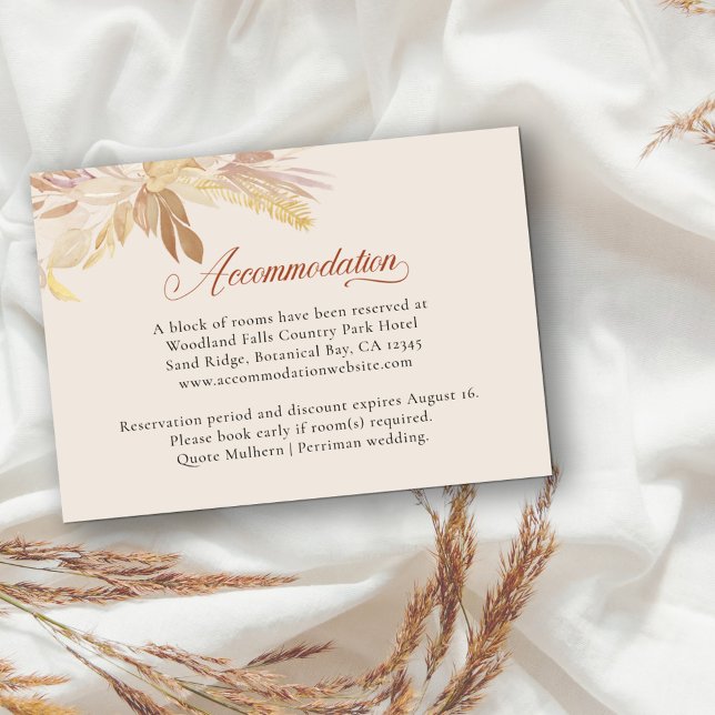 Terrakotta Kräm Botanisk Lövverk Inredning Tilläggskort (Wedding accommodation enclosure card with calligraphy and neutral fall color palette)