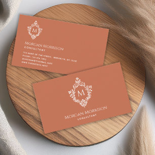 Terrakotta-monogram i elegant vintagebrun krans visitkort