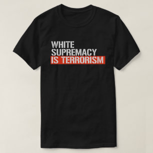 Terrorismens rektangulära dekal är den vita överlä t shirt