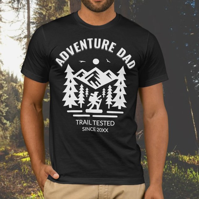 Testad anpassningsbar Black Äventyr Pappa Trail T Shirt (Skapare uppladdad)