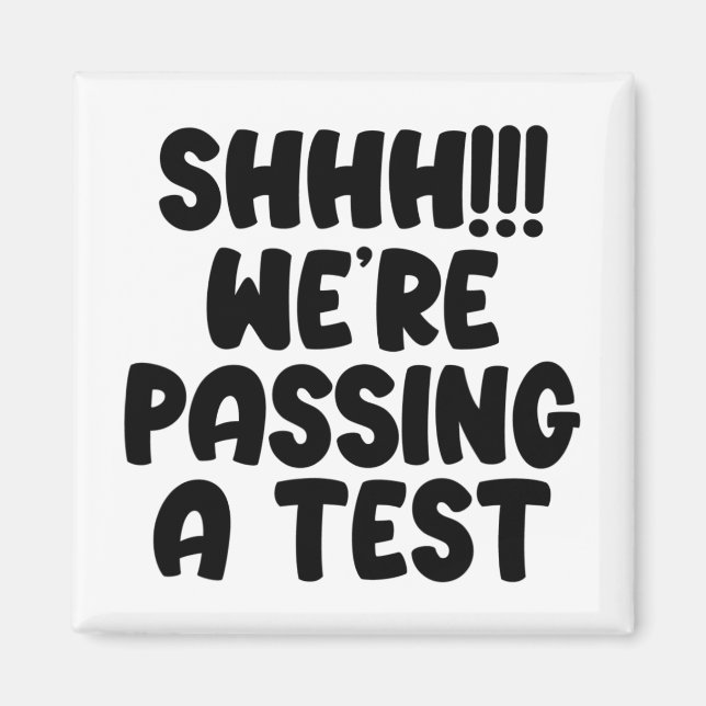 Testade testtub 2022 med en svag testdag magnet (Framsidan)