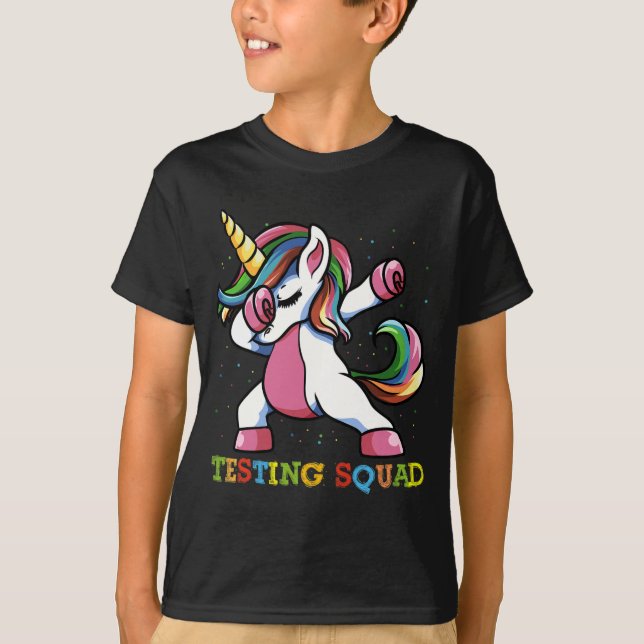 Testdag Dabbing Unicorn Testing Squad Girls. T Shirt (Framsida)