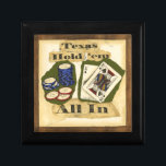 Texas Hold 'Em Hand with Kung and Ace Smyckeskrin<br><div class="desc">Du har fått en söt bra hand när en Ace och Kung är dina hål-kort! Njut av den här målningen av Texas Håll hand och poker chip. Gå in och köp biet i dag!</div>