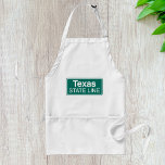 Texas State Line Road Sign Förkläde<br><div class="desc">Texas State Line Road Sign skriven i vitt på gröntens bakgrund. Den här designen ser ut att vara verkligen för dessa Apron</div>